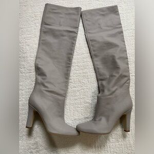 STELLA MCCARTNEY  Knee-High Vegan Material Grey Boots Size 40 1/2